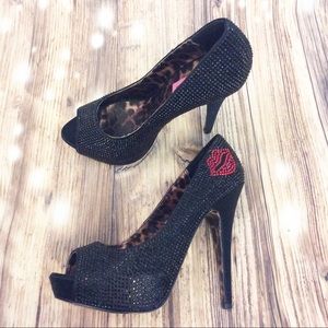Betsey Johnson Hot Lips Black Sequined Pumps